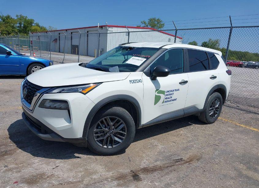 Photo 2 of 2023 Nissan Rogue S FWD (VIN 5N1BT3AA4PC825343)