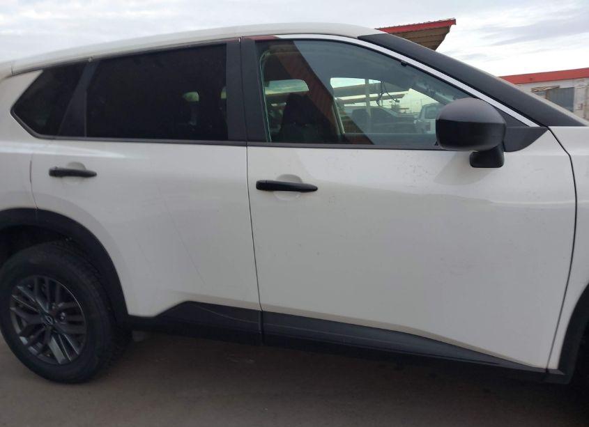 Photo 14 of 2023 Nissan Rogue S FWD (VIN 5N1BT3AA4PC826864)