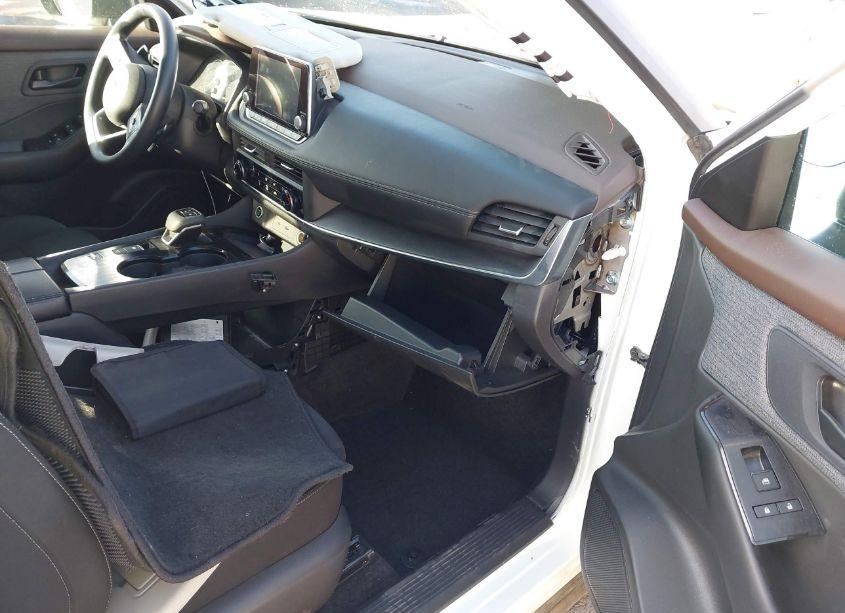 Photo 5 of 2023 Nissan Rogue S FWD (VIN 5N1BT3AA4PC826864)