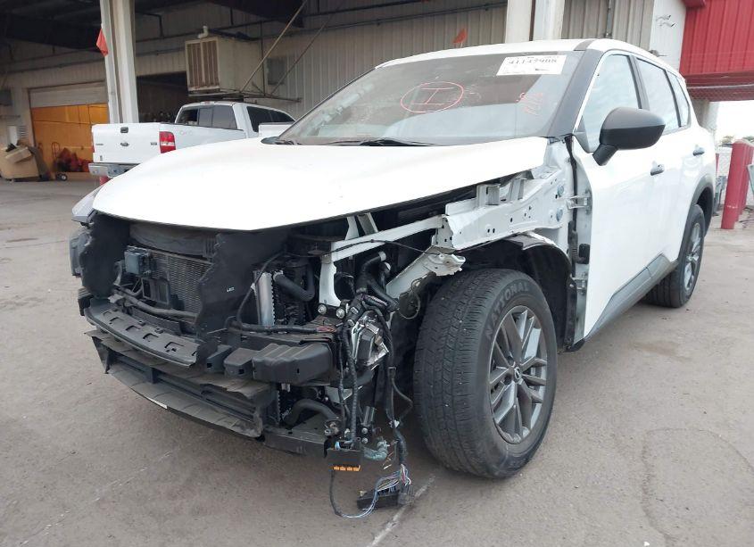 Photo 6 of 2023 Nissan Rogue S FWD (VIN 5N1BT3AA4PC826864)