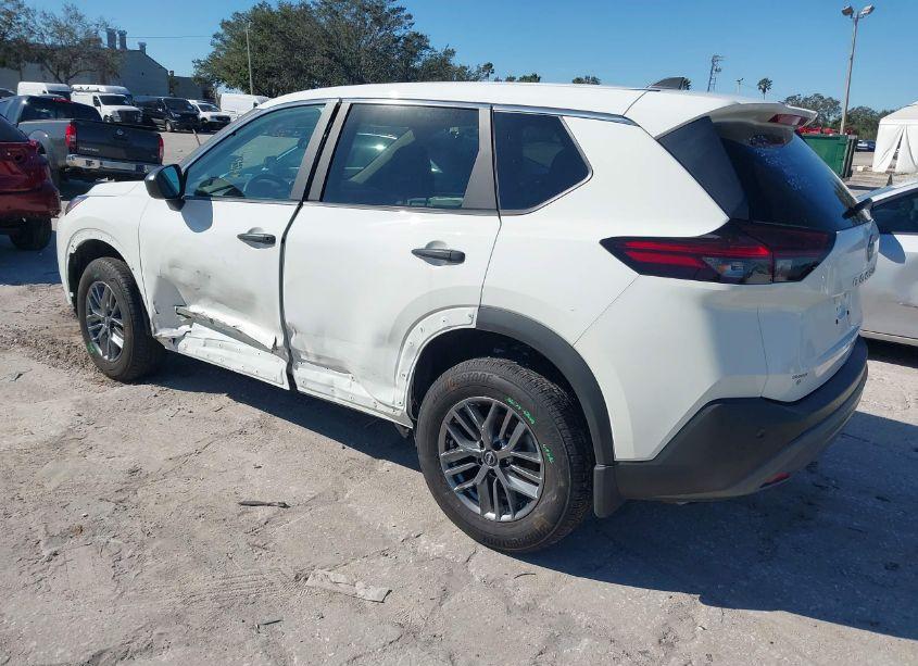 Photo 3 of 2023 Nissan Rogue S FWD (VIN 5N1BT3AA4PC916161)