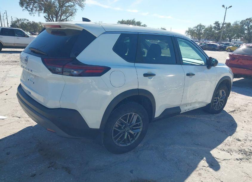 Photo 4 of 2023 Nissan Rogue S FWD (VIN 5N1BT3AA4PC916161)