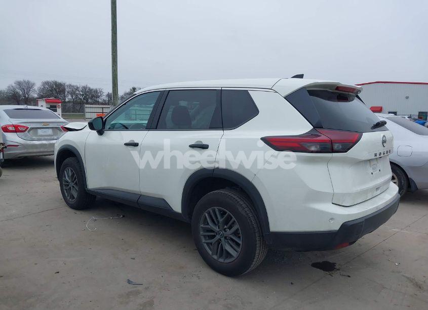 Photo 14 of 2024 Nissan Rogue S FWD (VIN 5N1BT3AA4RC670764)