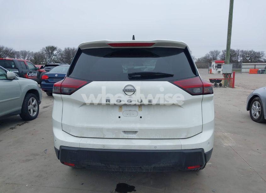 Photo 16 of 2024 Nissan Rogue S FWD (VIN 5N1BT3AA4RC670764)