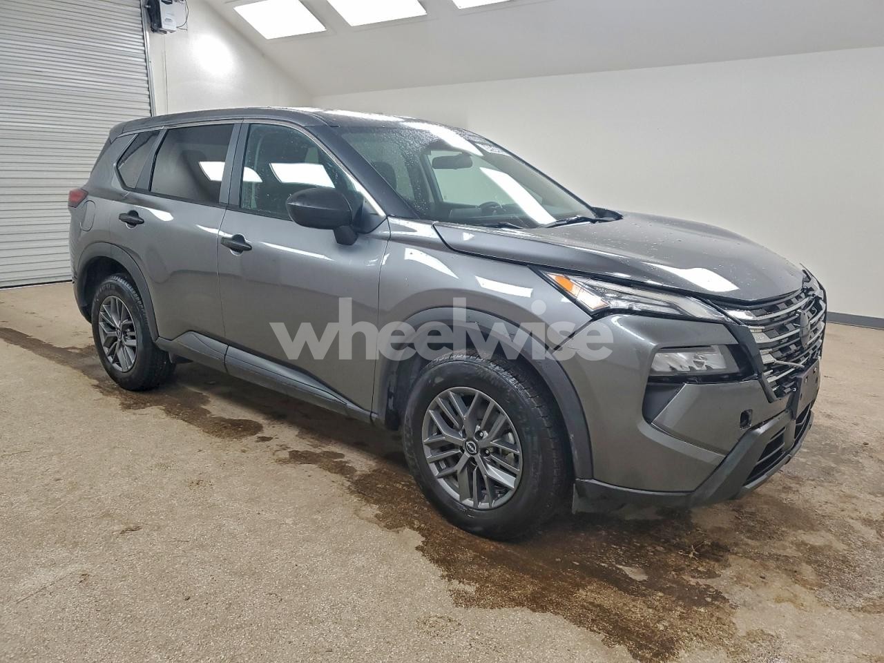 Photo 4 of 2024 NISSAN ROGUE S (VIN 5N1BT3AA4RC680646)