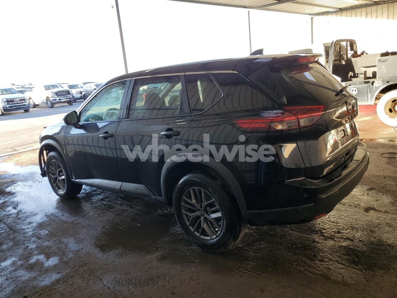 Photo 2 of 2024 NISSAN ROGUE S (VIN 5N1BT3AA4RC693302)