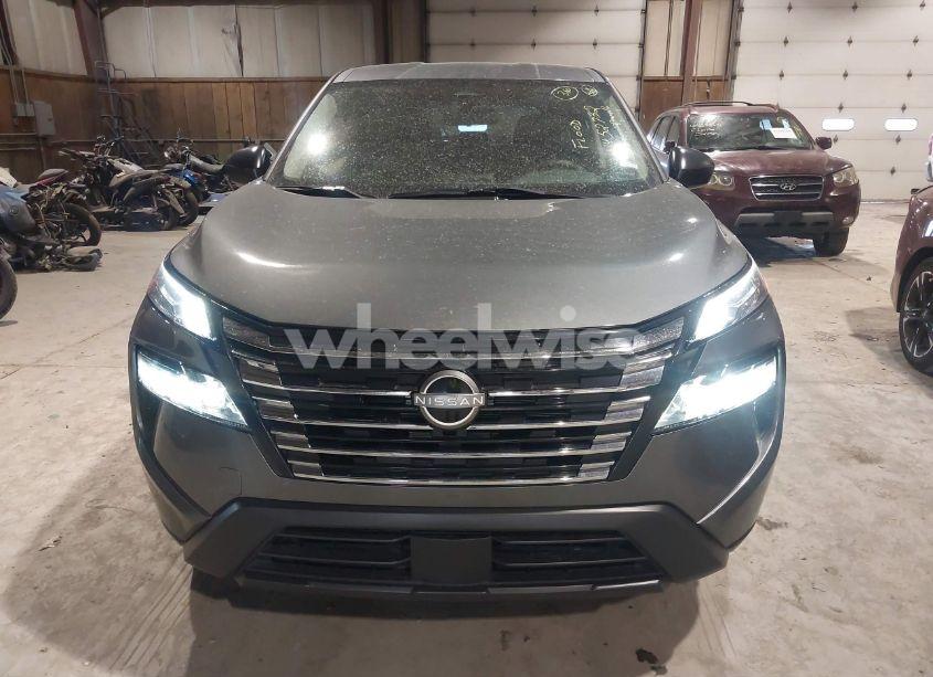 Photo 6 of 2024 Nissan Rogue S FWD (VIN 5N1BT3AA4RC707229)