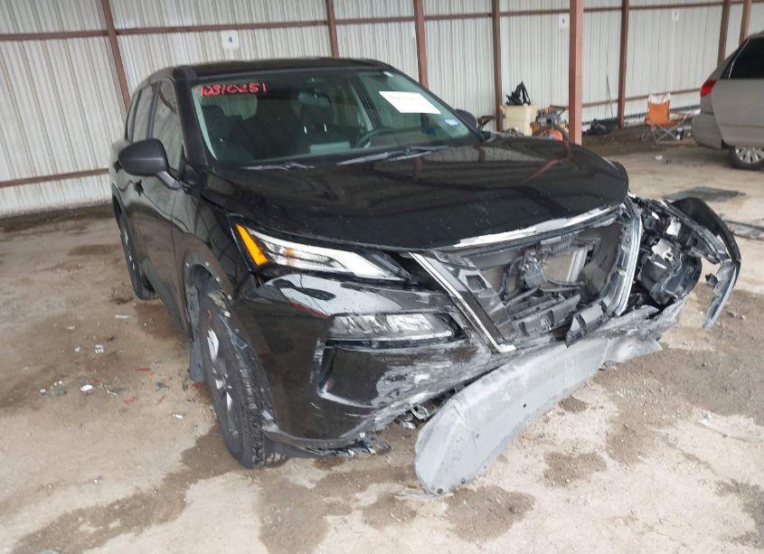 2023 Nissan Rogue S FWD (VIN 5N1BT3AA5PC829675) main photo