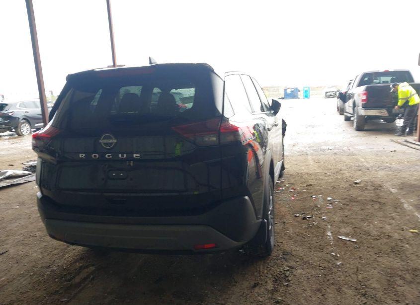 Photo 4 of 2023 Nissan Rogue S FWD (VIN 5N1BT3AA5PC829675)