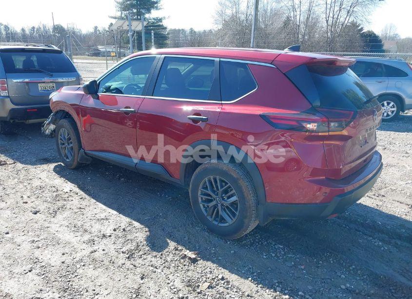 Photo 3 of 2024 Nissan Rogue S FWD (VIN 5N1BT3AA5RC688531)