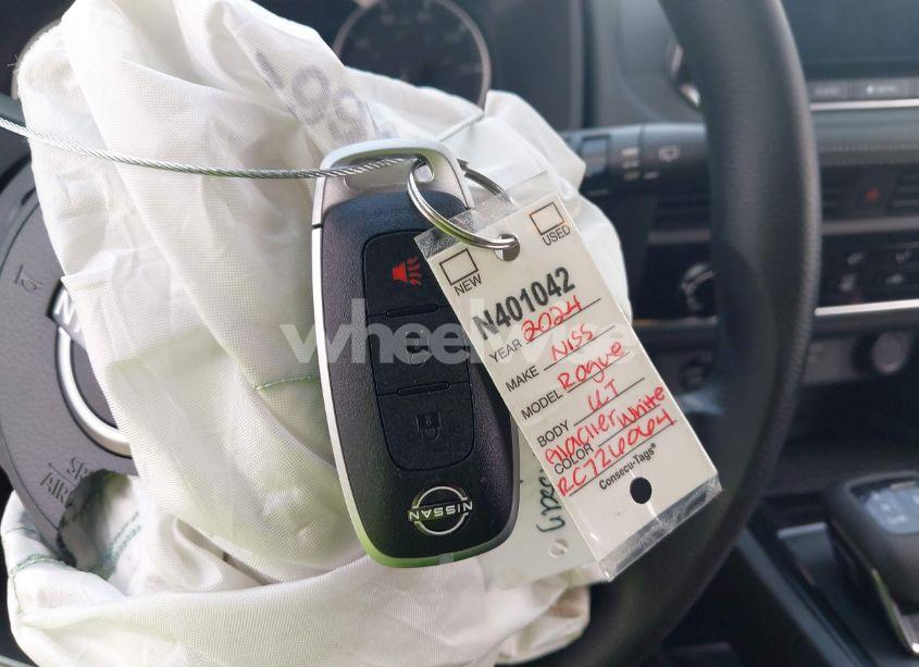 Photo 11 of 2024 Nissan Rogue S FWD (VIN 5N1BT3AA5RC726064)