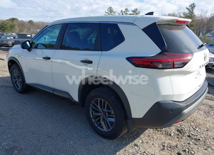 Photo 3 of 2023 Nissan Rogue S FWD (VIN 5N1BT3AA6PC820239)