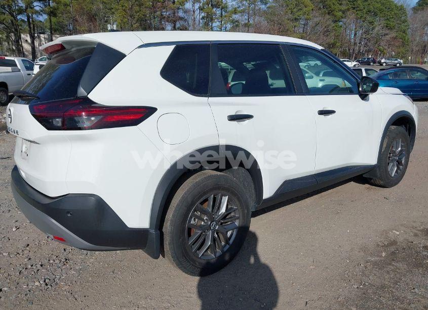 Photo 4 of 2023 Nissan Rogue S FWD (VIN 5N1BT3AA6PC820239)