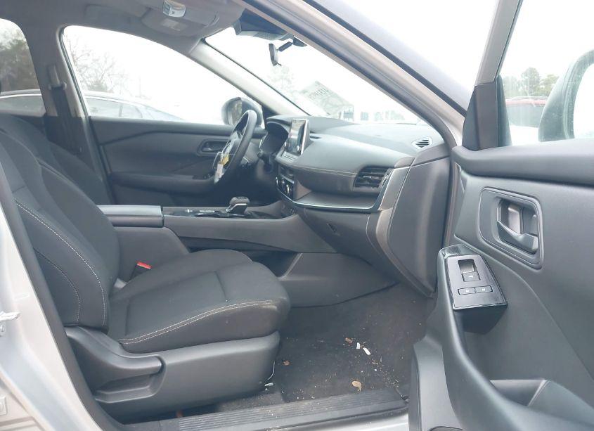 Photo 5 of 2024 Nissan Rogue S FWD (VIN 5N1BT3AA6RC671964)