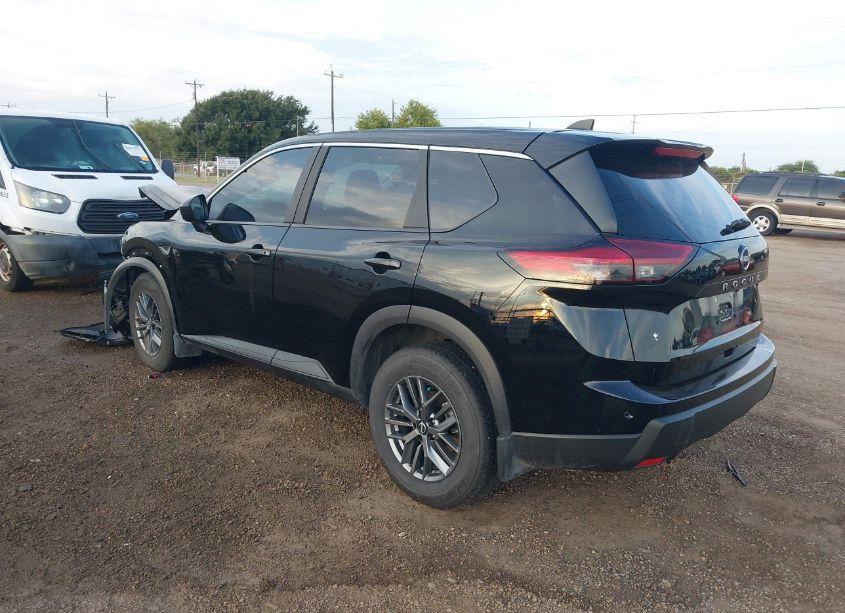 Photo 3 of 2024 Nissan Rogue S FWD (VIN 5N1BT3AA6RC728339)