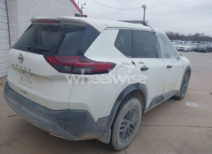 Photo 4 of 2022 Nissan Rogue S FWD (VIN 5N1BT3AA7NC710863)