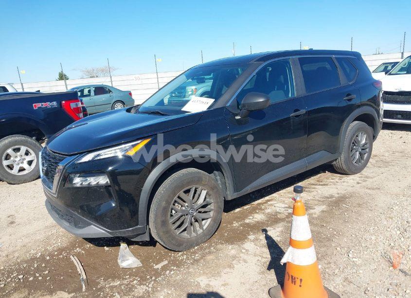 Photo 2 of 2023 Nissan Rogue S FWD (VIN 5N1BT3AA7PC788465)
