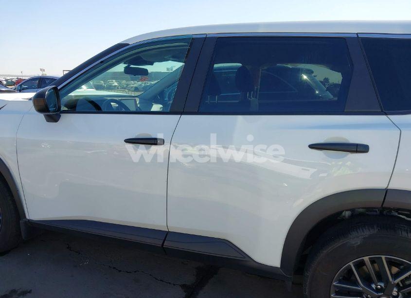 Photo 14 of 2023 Nissan Rogue S FWD (VIN 5N1BT3AA8PC837043)