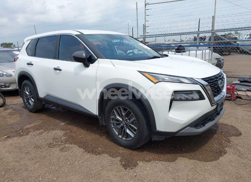 2023 Nissan Rogue S FWD (VIN 5N1BT3AA8PC865179) main photo