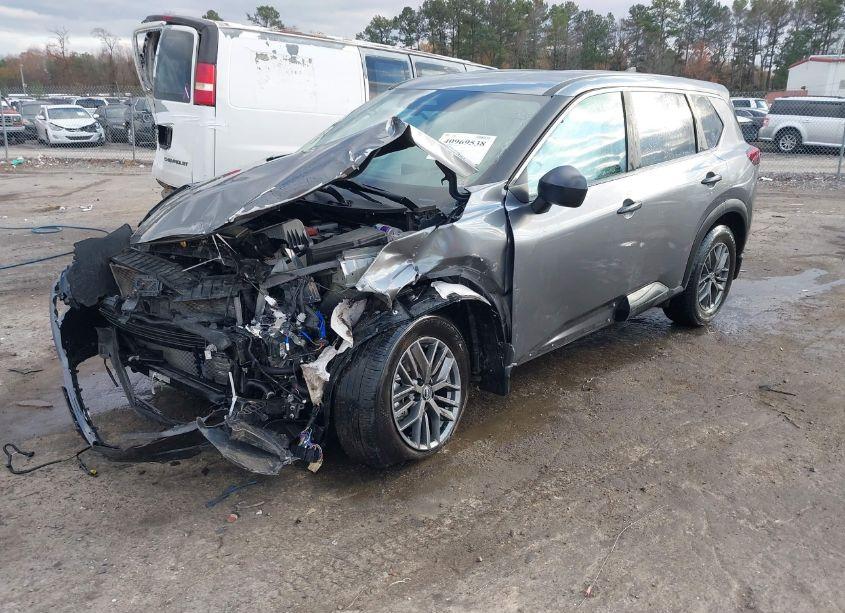 Photo 2 of 2023 Nissan Rogue S FWD (VIN 5N1BT3AA8PC934596)