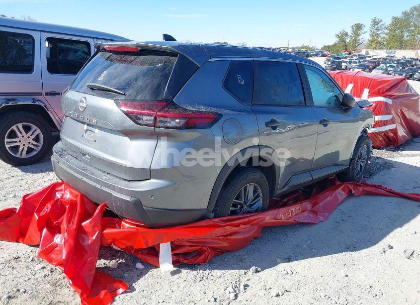 Photo 4 of 2024 Nissan Rogue S FWD (VIN 5N1BT3AA8RC685123)