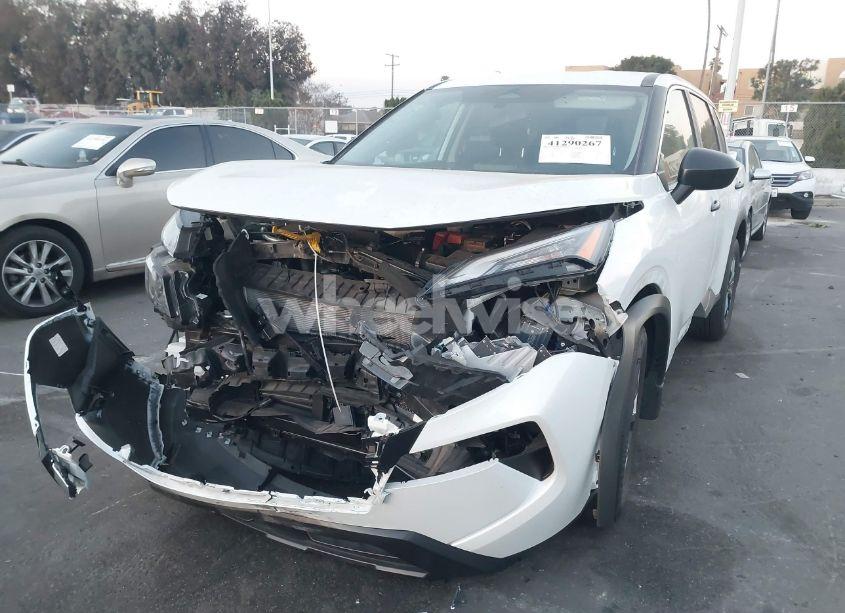 Photo 2 of 2024 Nissan Rogue S FWD (VIN 5N1BT3AA8RC688362)