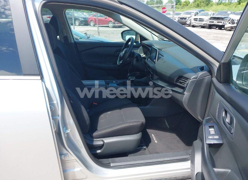 Photo 5 of 2024 Nissan Rogue S FWD (VIN 5N1BT3AA8RC711137)