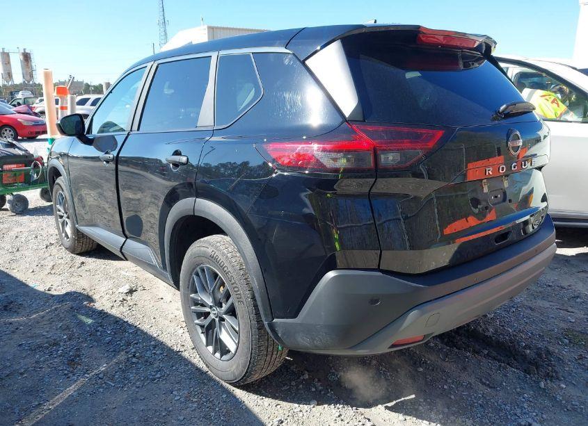 Photo 3 of 2023 Nissan Rogue S FWD (VIN 5N1BT3AA9PC822728)