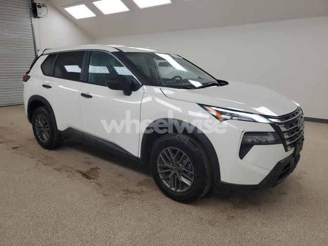 Photo 4 of 2024 NISSAN ROGUE S (VIN 5N1BT3AA9RC681338)