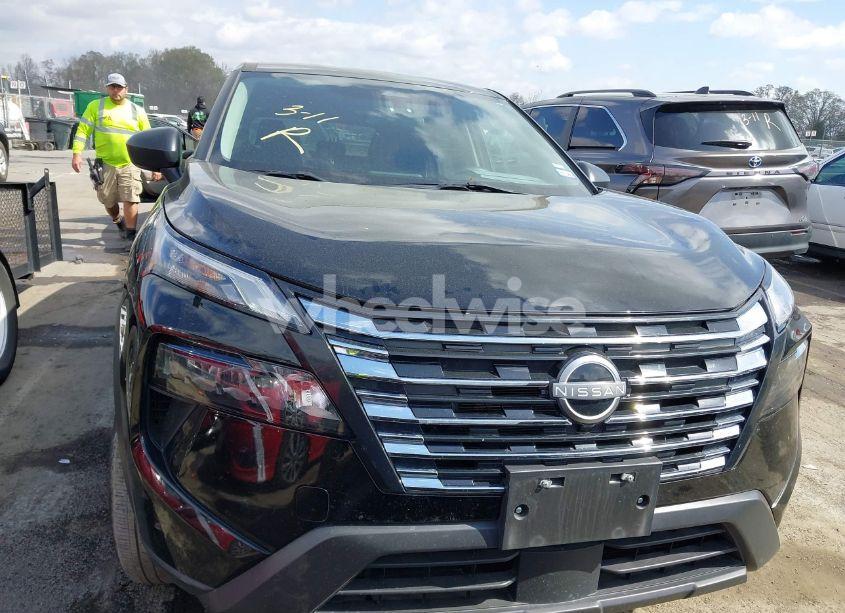 Photo 13 of 2024 Nissan Rogue S FWD (VIN 5N1BT3AA9RC693165)