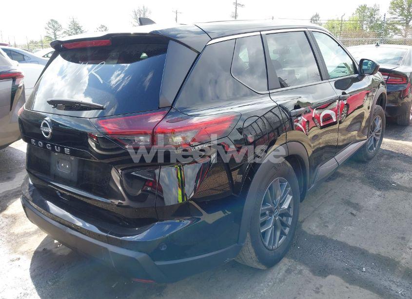 Photo 4 of 2024 Nissan Rogue S FWD (VIN 5N1BT3AA9RC693165)
