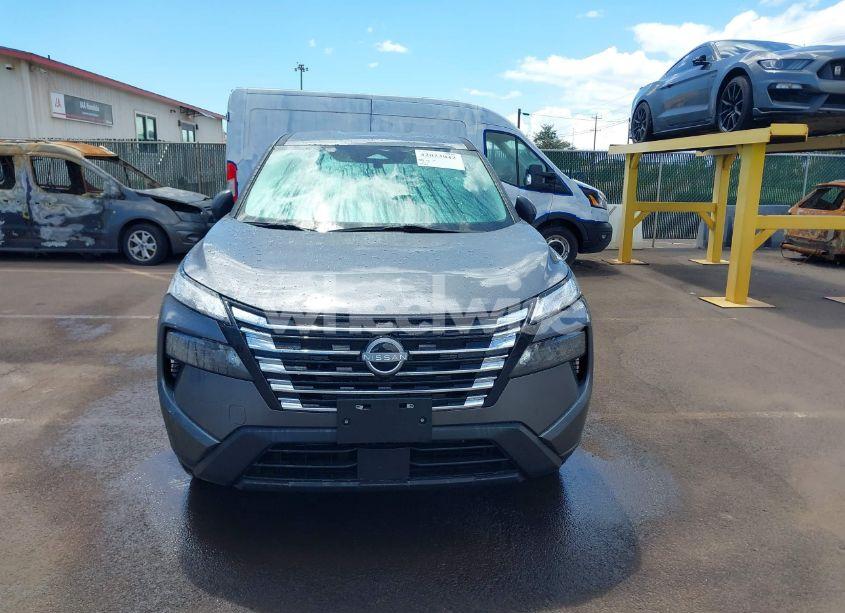 Photo 13 of 2024 Nissan Rogue S FWD (VIN 5N1BT3AA9RC757740)