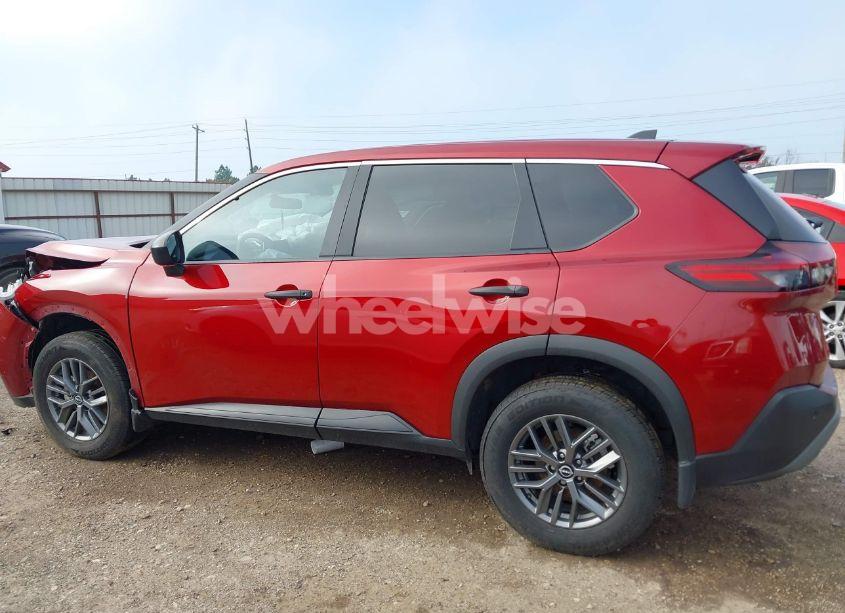 Photo 13 of 2023 Nissan Rogue S FWD (VIN 5N1BT3AAXPC809941)
