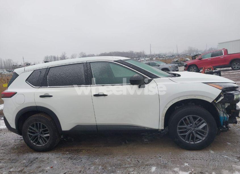 Photo 13 of 2023 Nissan Rogue S FWD (VIN 5N1BT3AAXPC855964)