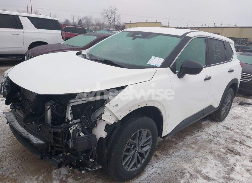 Photo 2 of 2023 Nissan Rogue S FWD (VIN 5N1BT3AAXPC855964)
