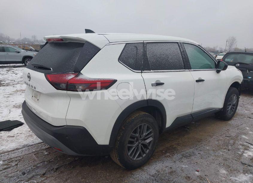 Photo 4 of 2023 Nissan Rogue S FWD (VIN 5N1BT3AAXPC855964)