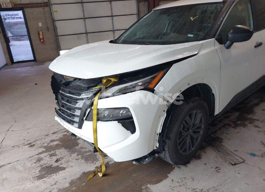 Photo 6 of 2024 Nissan Rogue S FWD (VIN 5N1BT3AAXRC671840)