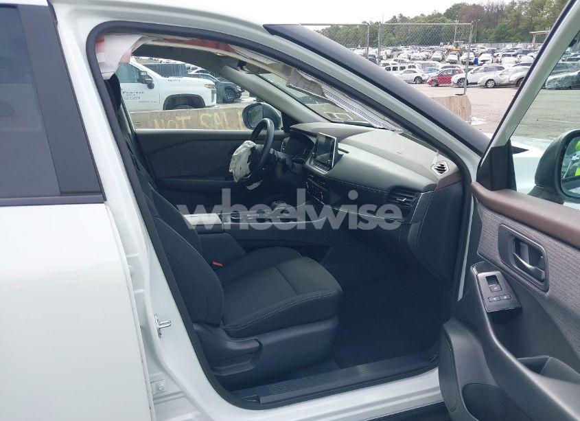 Photo 5 of 2023 Nissan Rogue S INTELLIGENT AWD (VIN 5N1BT3AB0PC940773)