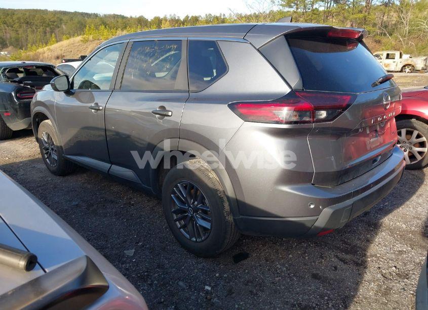 Photo 3 of 2024 Nissan Rogue S INTELLIGENT AWD (VIN 5N1BT3AB0RC709195)