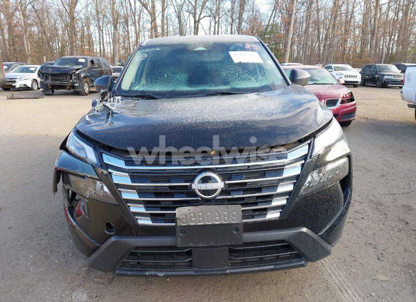 Photo 12 of 2024 Nissan Rogue S INTELLIGENT AWD (VIN 5N1BT3AB1RC670021)