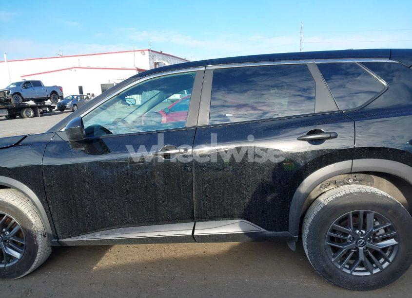 Photo 14 of 2024 Nissan Rogue S INTELLIGENT AWD (VIN 5N1BT3AB1RC670021)