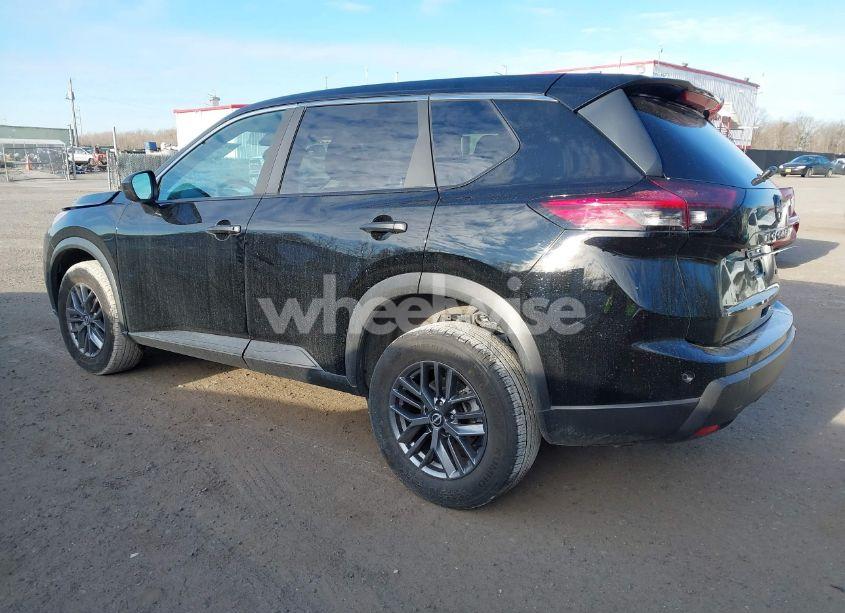 Photo 3 of 2024 Nissan Rogue S INTELLIGENT AWD (VIN 5N1BT3AB1RC670021)