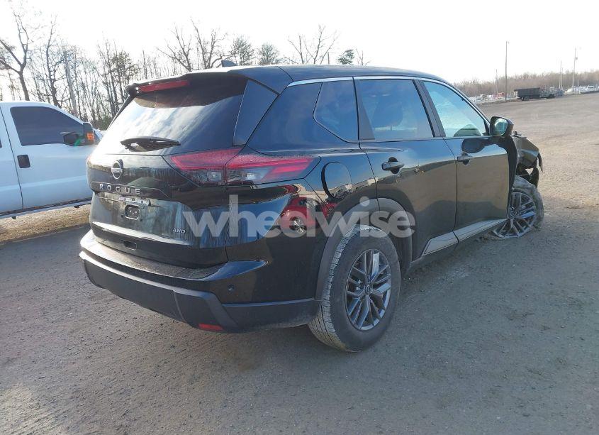 Photo 4 of 2024 Nissan Rogue S INTELLIGENT AWD (VIN 5N1BT3AB1RC670021)
