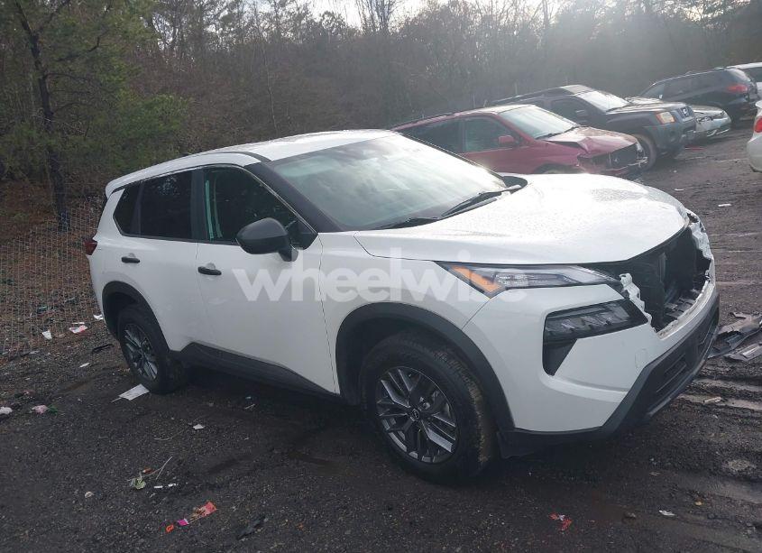 Photo 13 of 2024 Nissan Rogue S INTELLIGENT AWD (VIN 5N1BT3AB1RC728824)