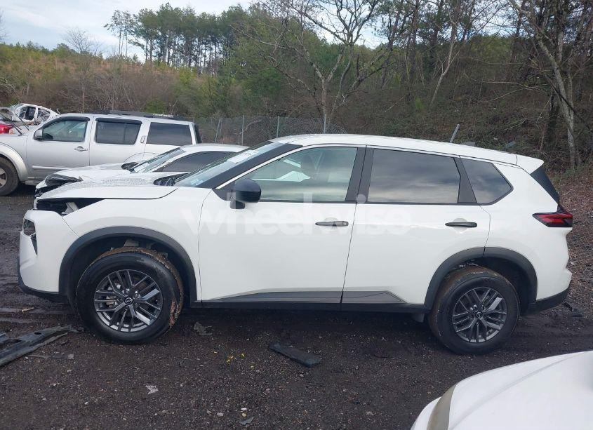 Photo 14 of 2024 Nissan Rogue S INTELLIGENT AWD (VIN 5N1BT3AB1RC728824)