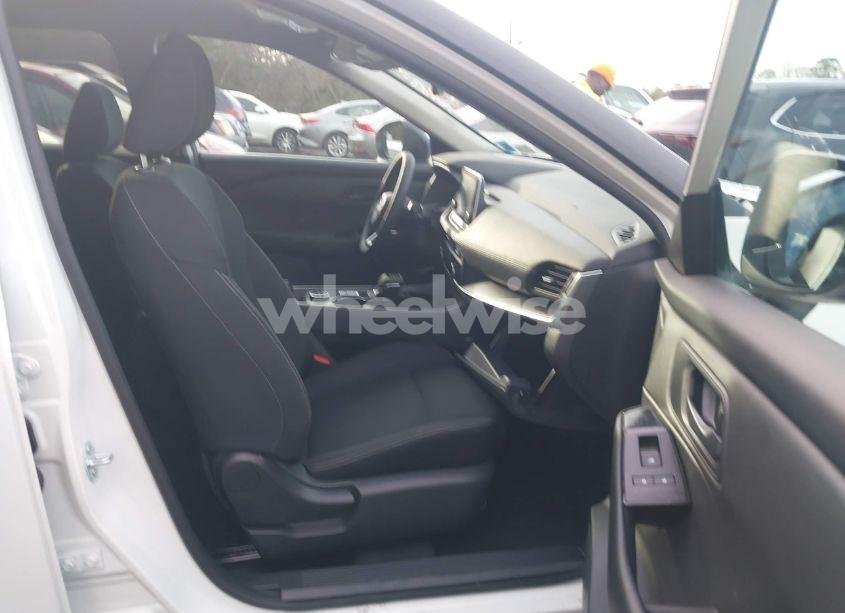 Photo 5 of 2024 Nissan Rogue S INTELLIGENT AWD (VIN 5N1BT3AB1RC728824)