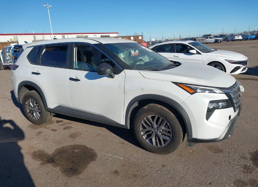 2024 Nissan Rogue S INTELLIGENT AWD (VIN 5N1BT3AB1RC745204) main photo