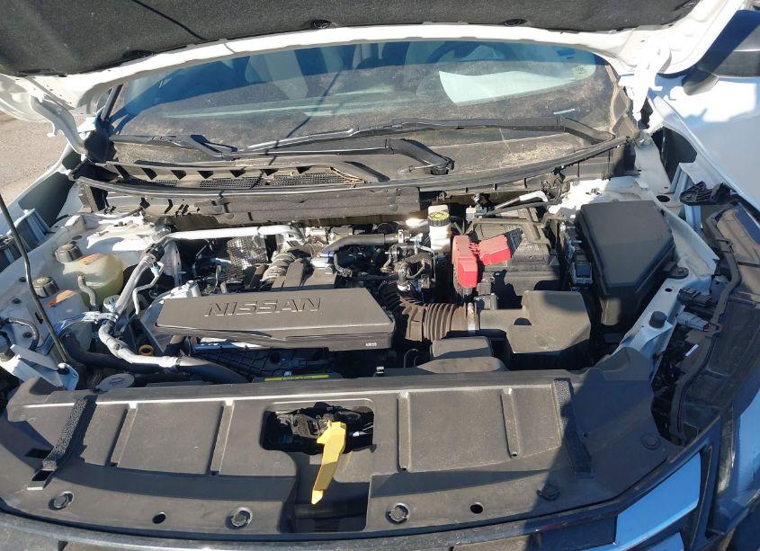 Photo 10 of 2024 Nissan Rogue S INTELLIGENT AWD (VIN 5N1BT3AB1RC745204)