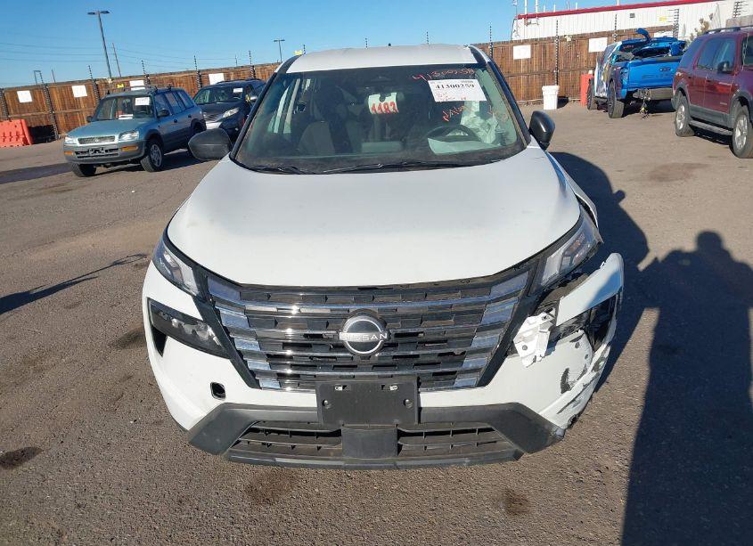 Photo 12 of 2024 Nissan Rogue S INTELLIGENT AWD (VIN 5N1BT3AB1RC745204)