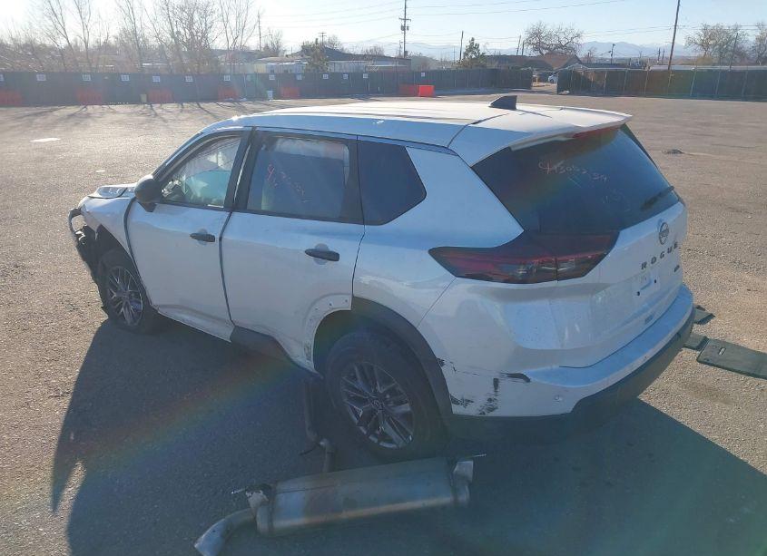 Photo 3 of 2024 Nissan Rogue S INTELLIGENT AWD (VIN 5N1BT3AB1RC745204)